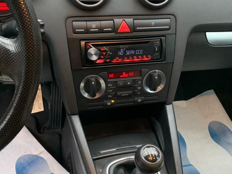 AUDI A3 1.6 FSI