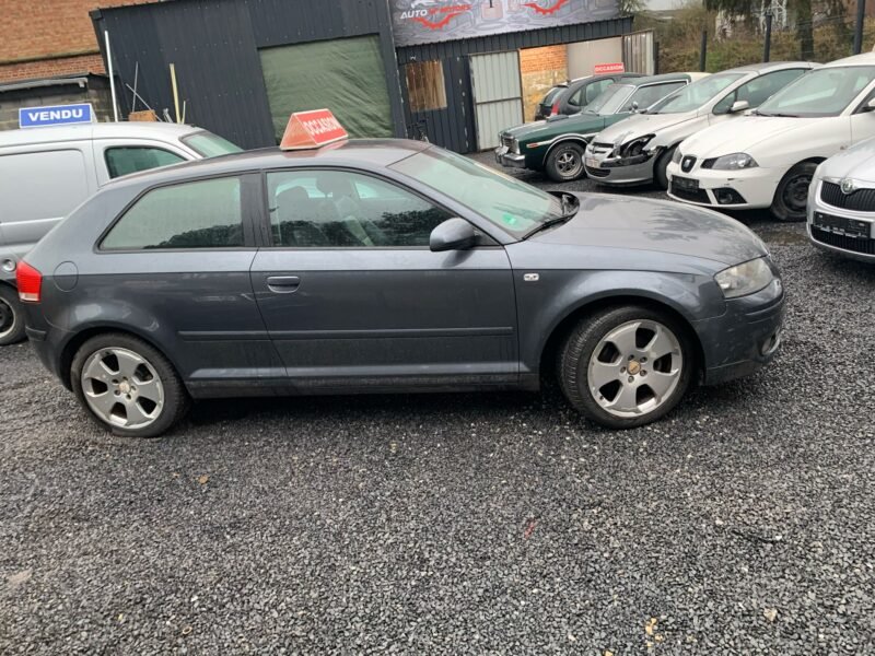 AUDI A3 1.6 FSI